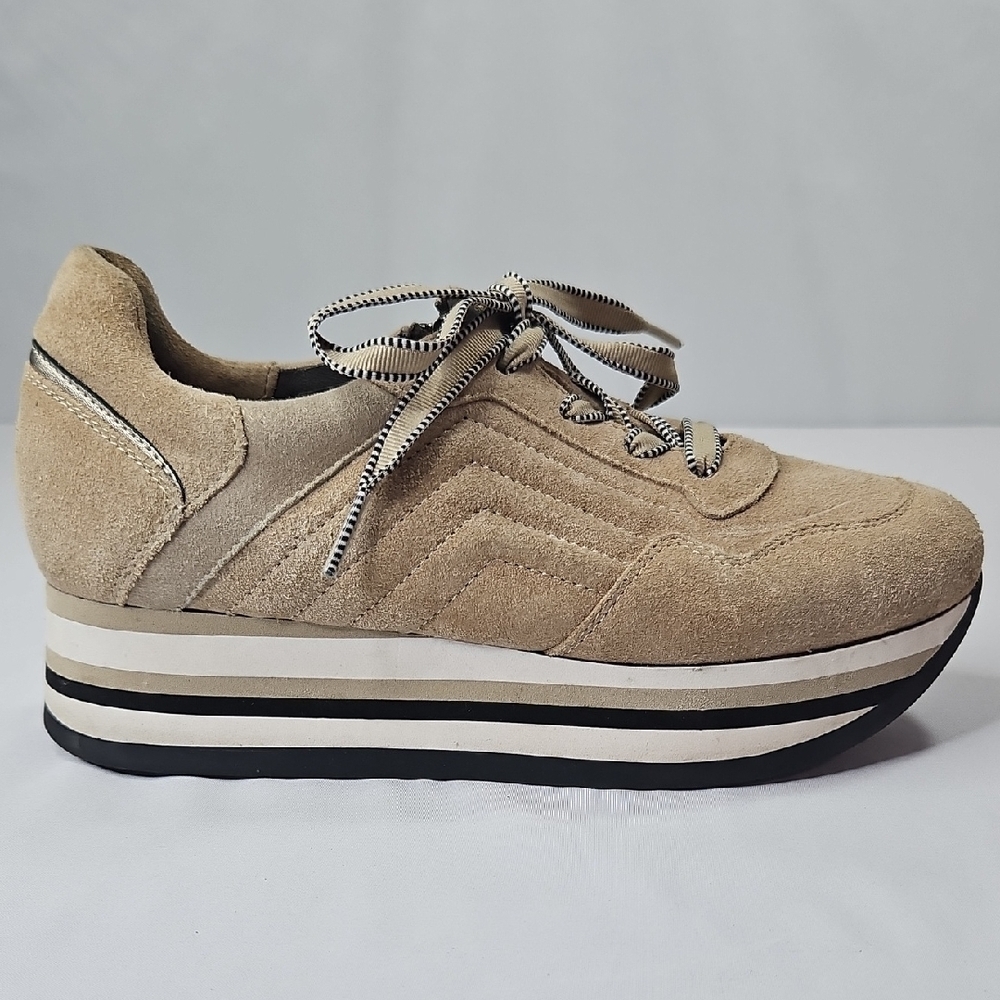 Softwaves Women's Tan Platform Wedge Athletic Sneakers Size 36